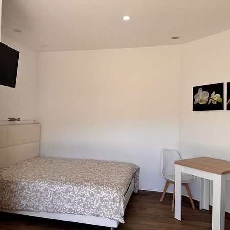 Casa Dona Alzira Hostel อาร์กานิล ภายนอก รูปภาพ